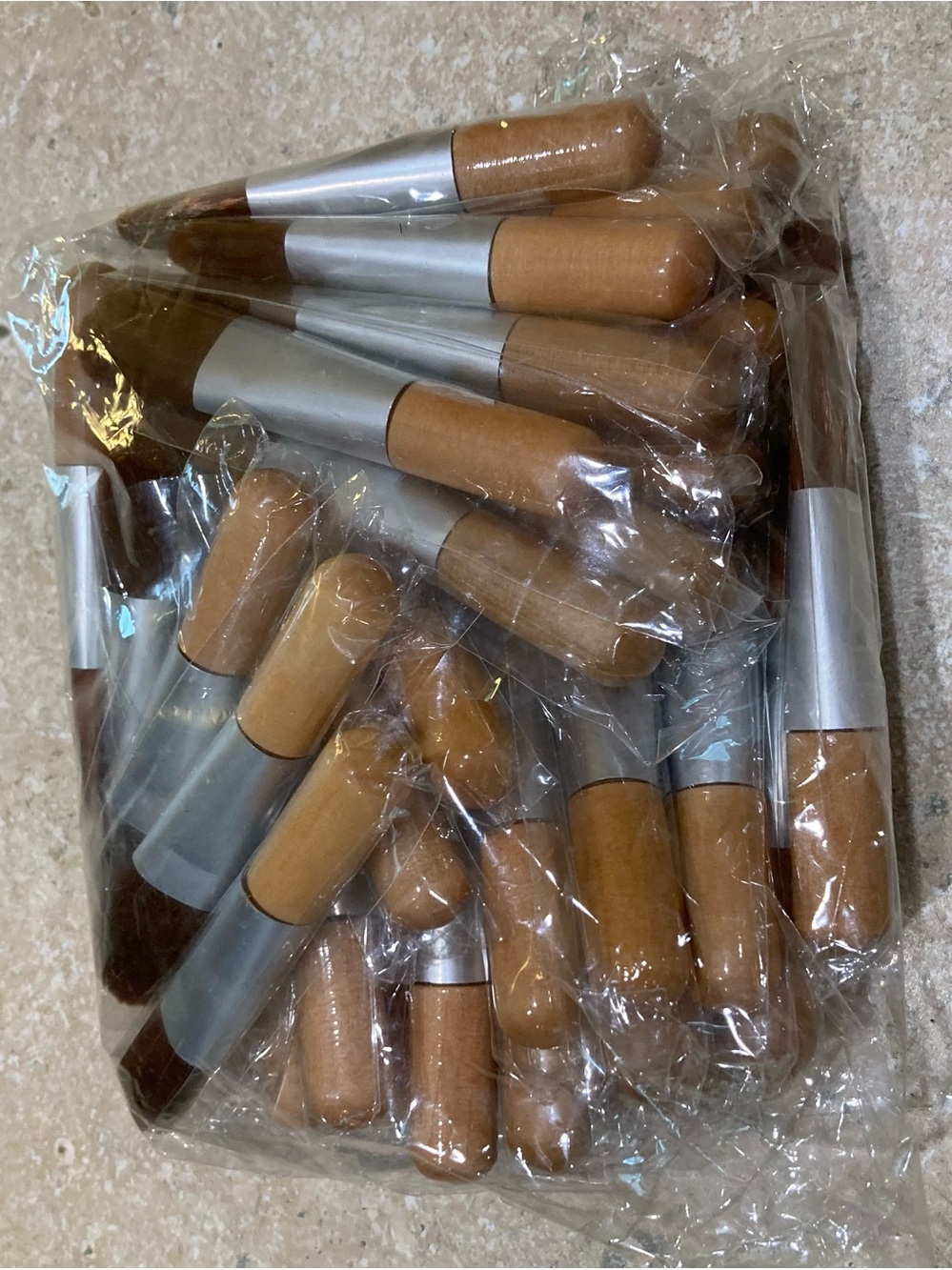 Set of Wooden Handle Makeup Brushes - Natural Brown
